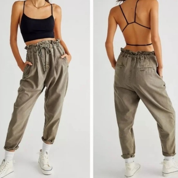 Free People Margate Pleated Paperbag Trouser - Picture 11 of 11